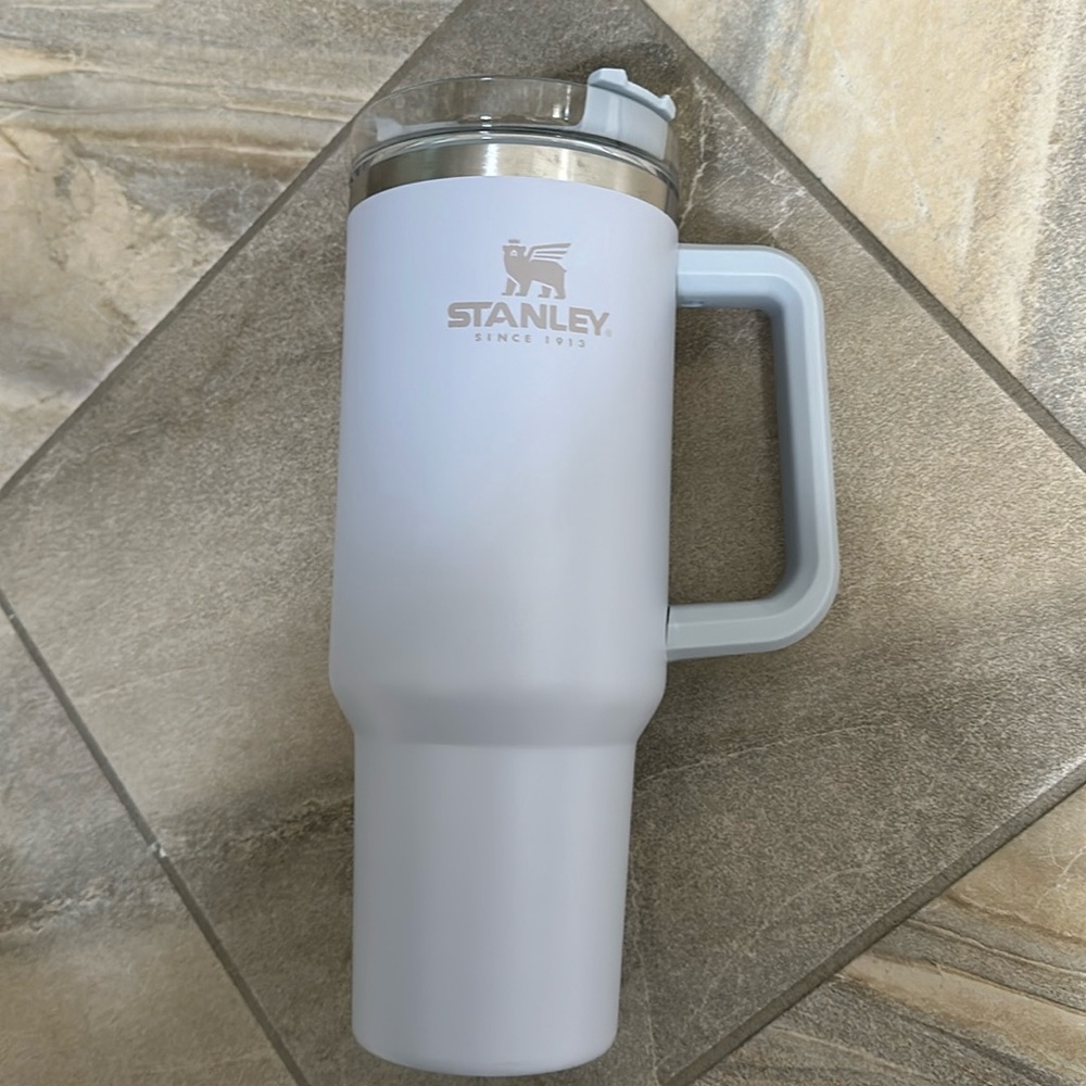 Stanley 40 oz tumbler